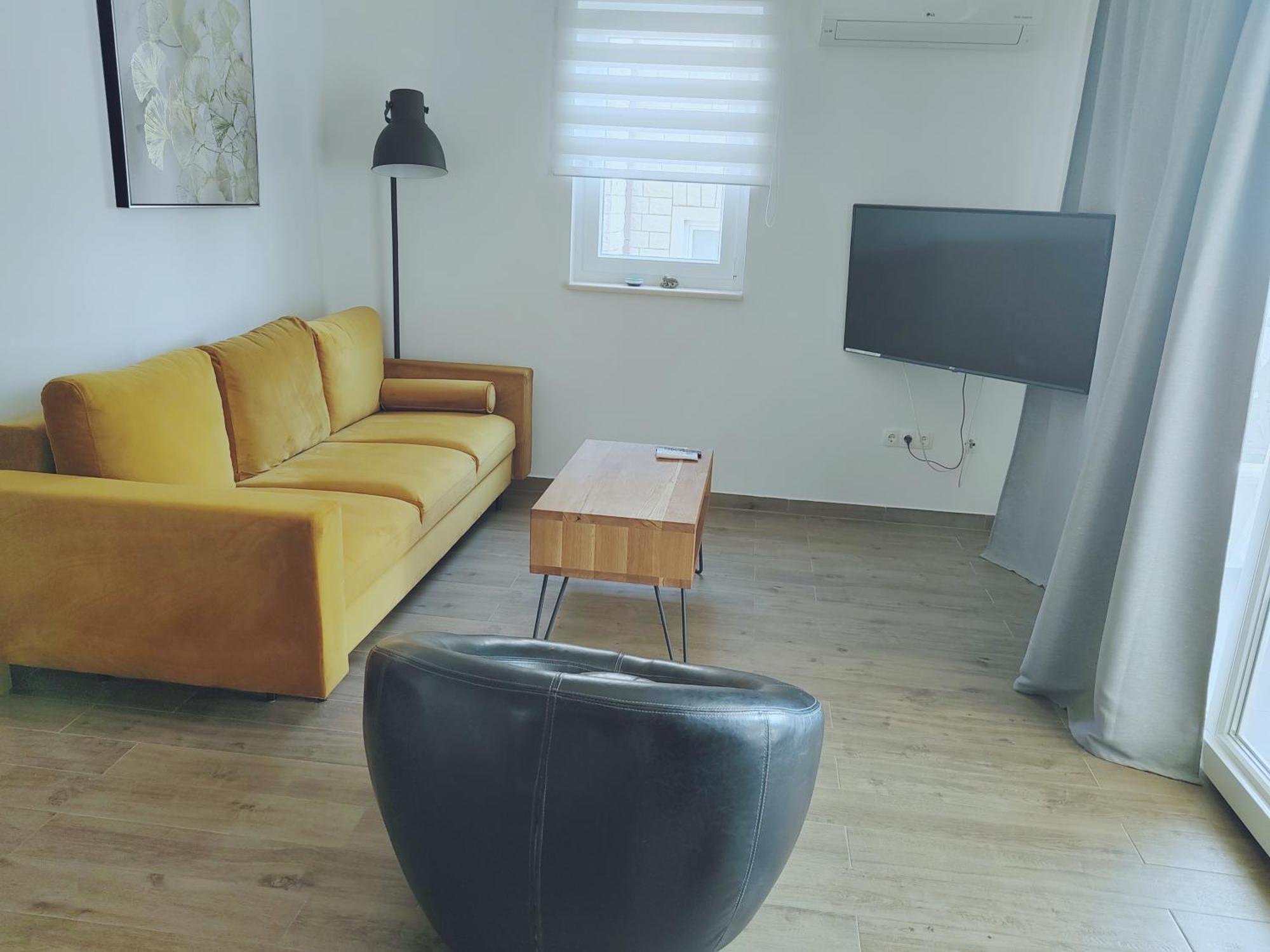 L&L Apartmani 1 Bol Buitenkant foto