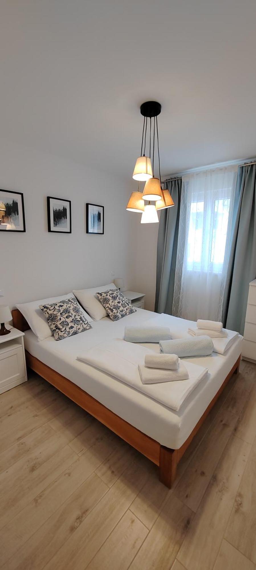 L&L Apartmani 1 Bol Buitenkant foto
