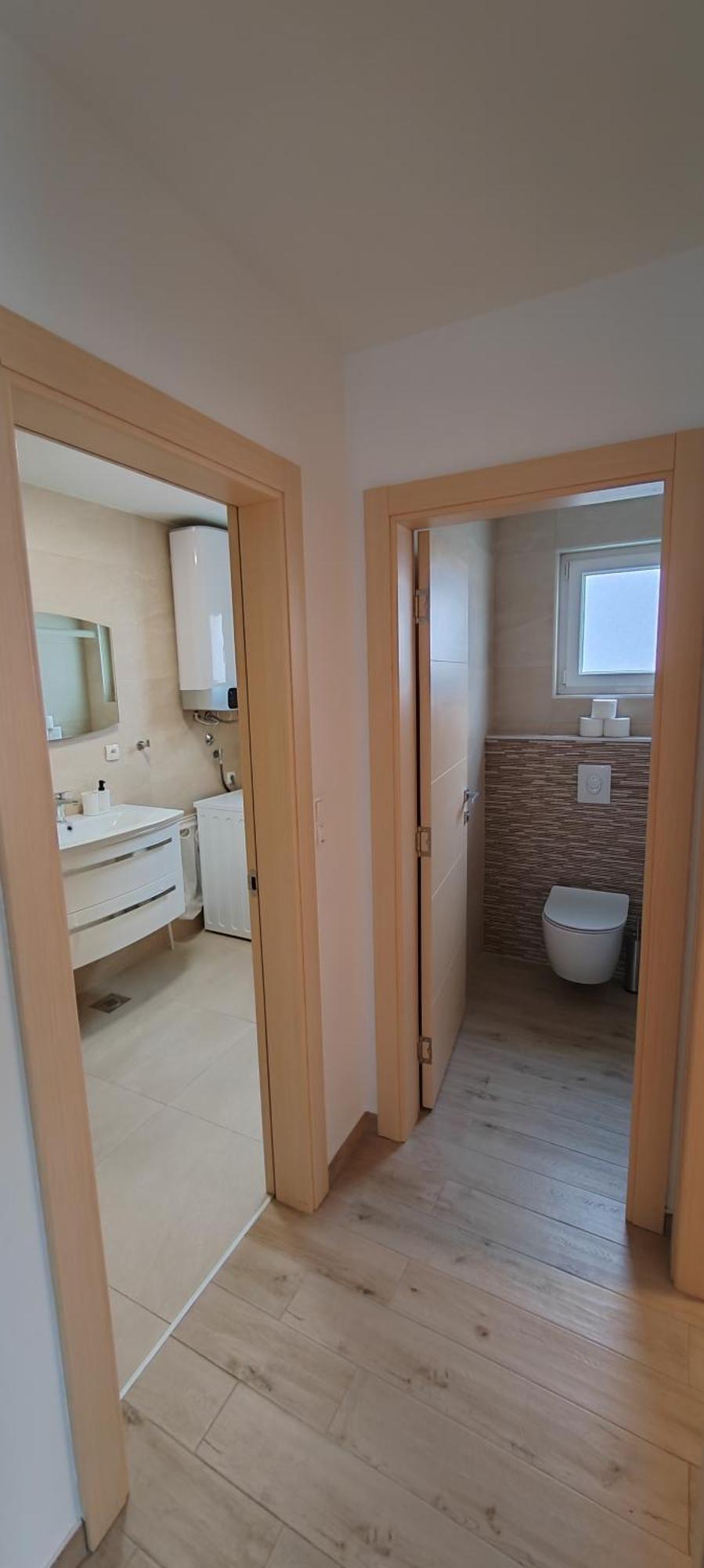 L&L Apartmani 1 Bol Buitenkant foto