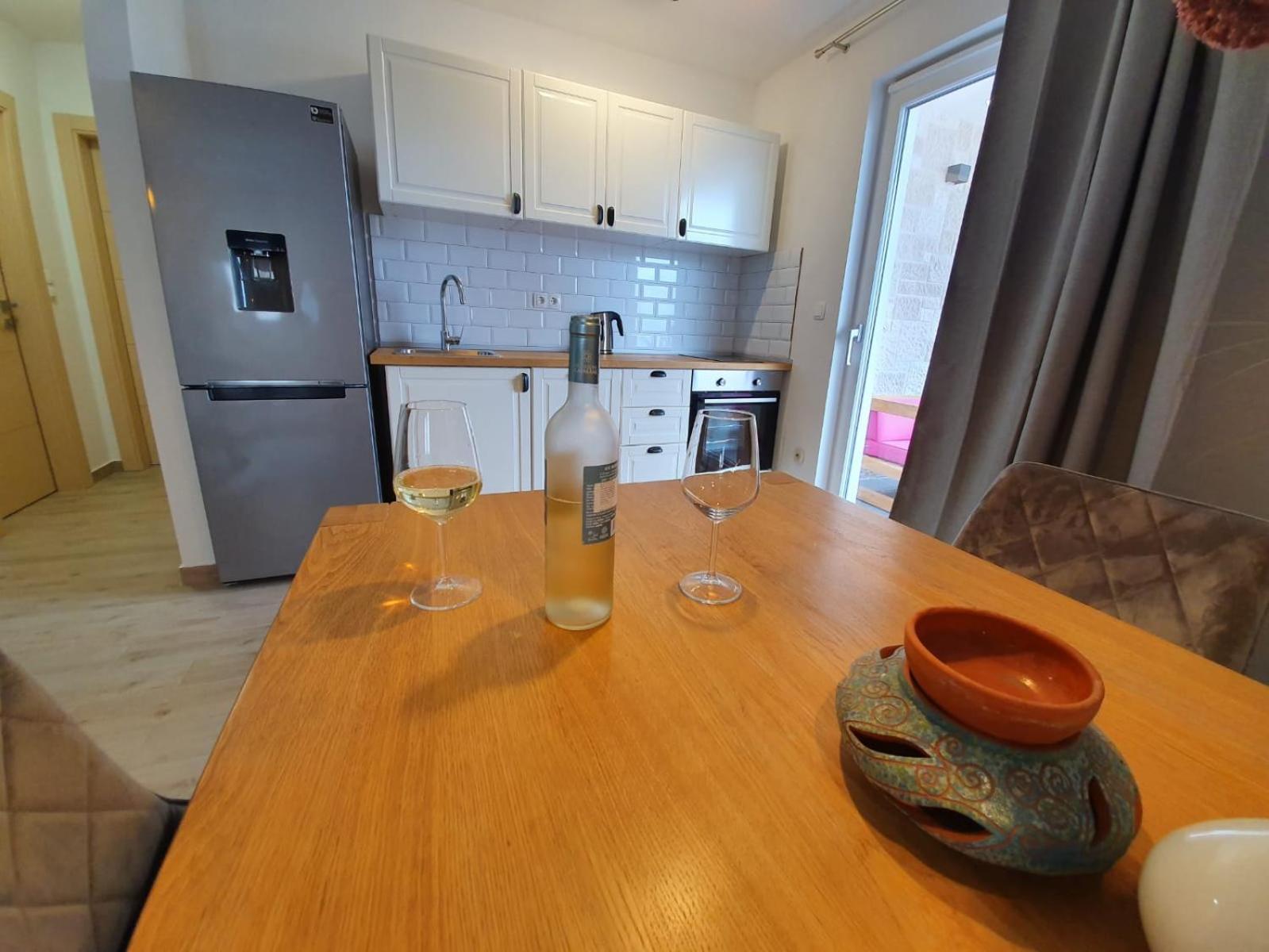 L&L Apartmani 1 Bol Buitenkant foto