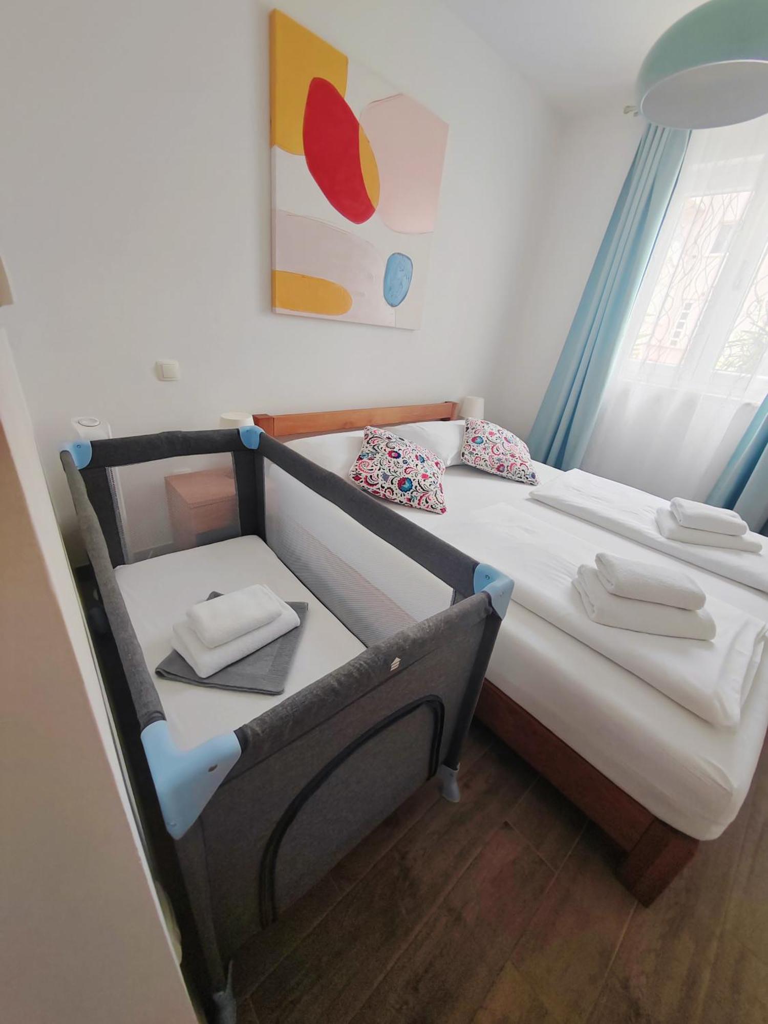 L&L Apartmani 1 Bol Buitenkant foto