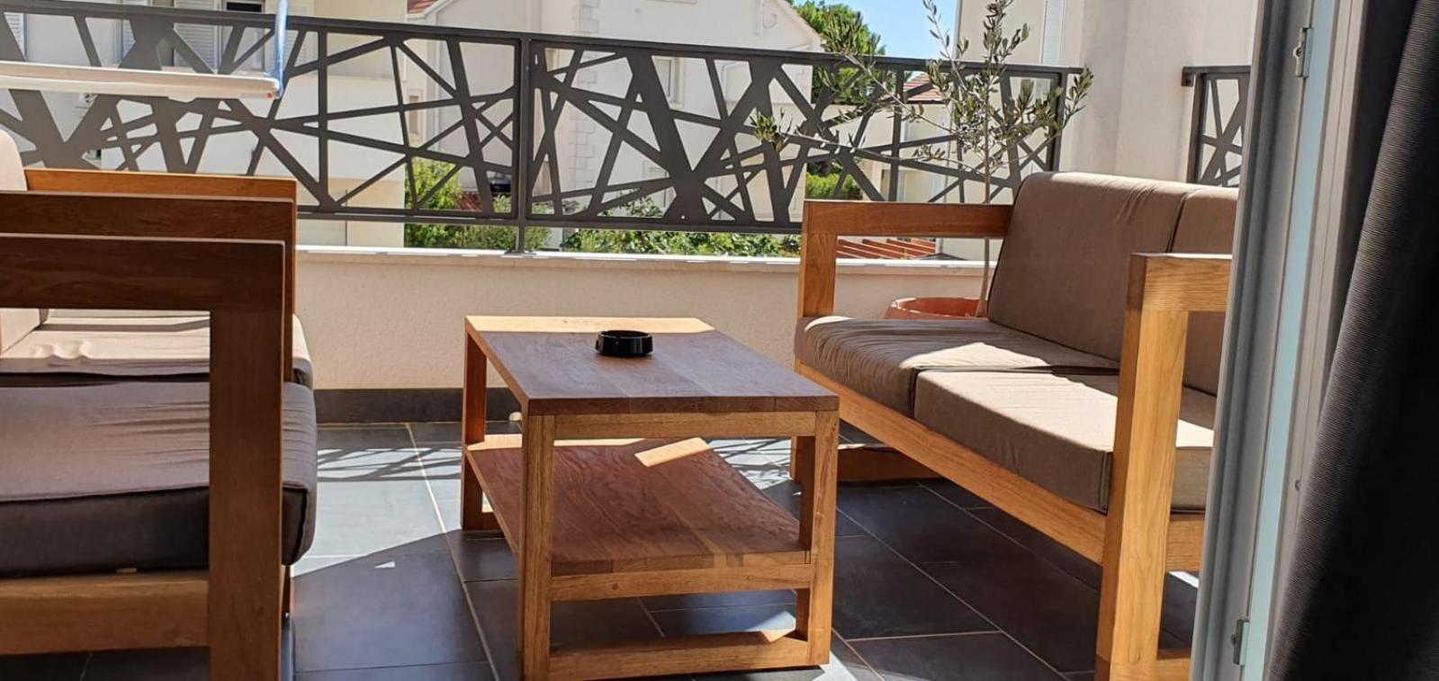 L&L Apartmani 1 Bol Buitenkant foto